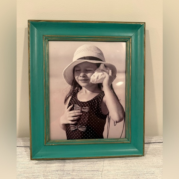 Teal Wooden Picture Frame/8x10in - Picture 5 of 9